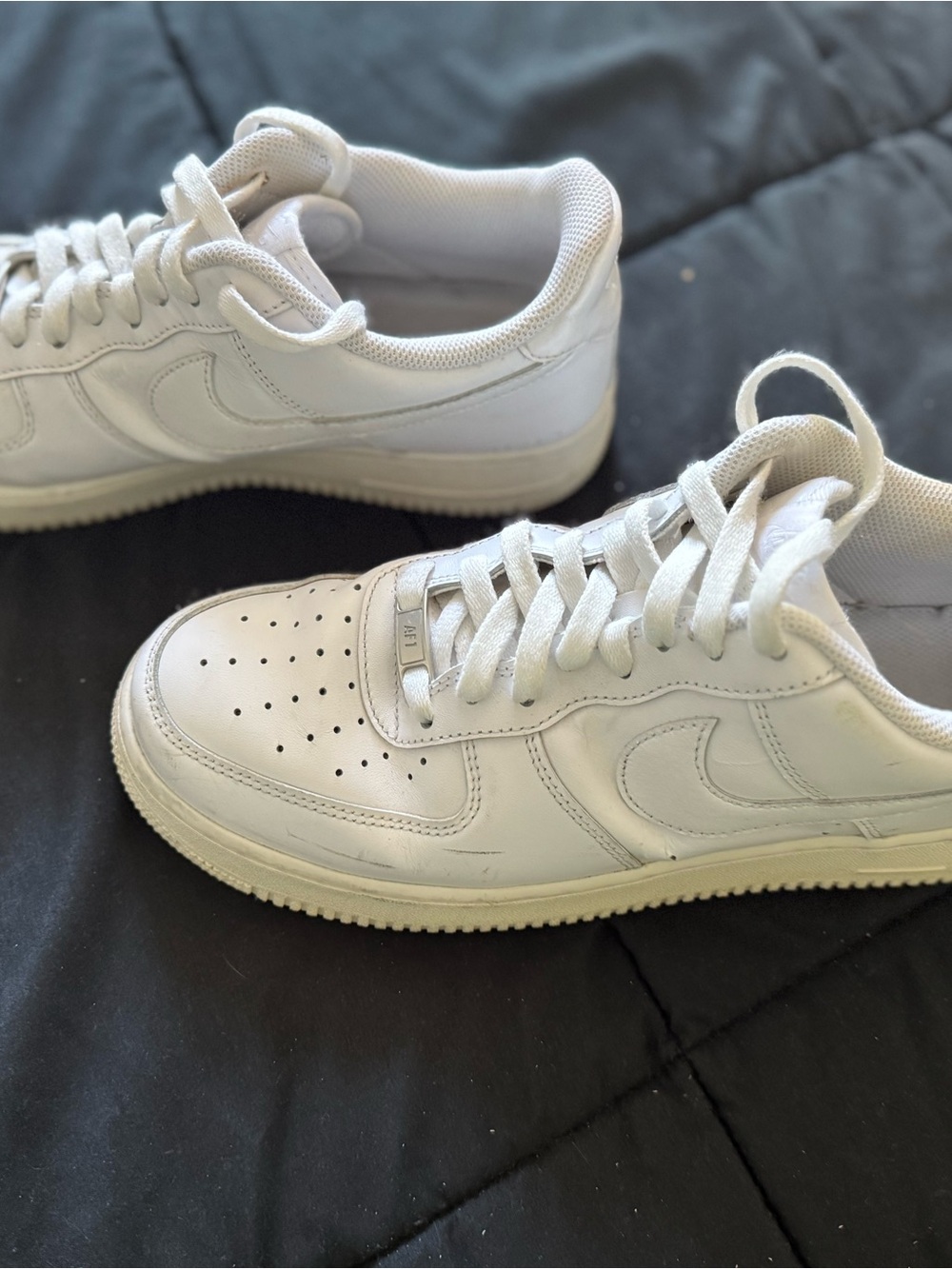 NIKE AIR-FORCE ONE White Leather Athletic Sneakers size 11, great condition - Picture 4 of 4